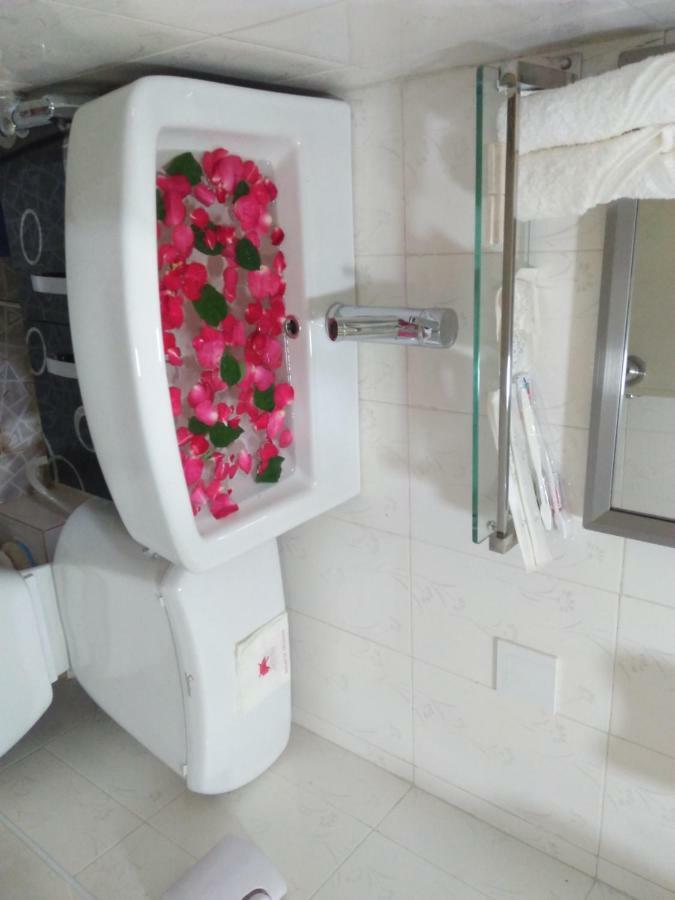 Hato Inn Yangon Luaran gambar
